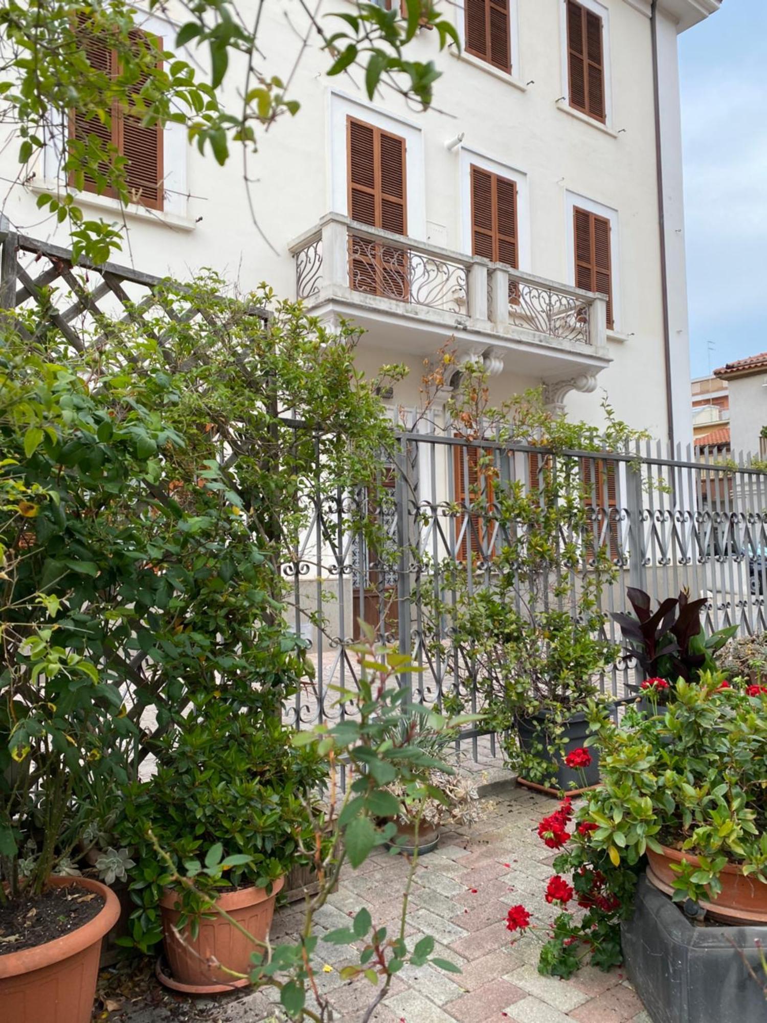 Ferienwohnung Westhouse Pescara Exterior foto