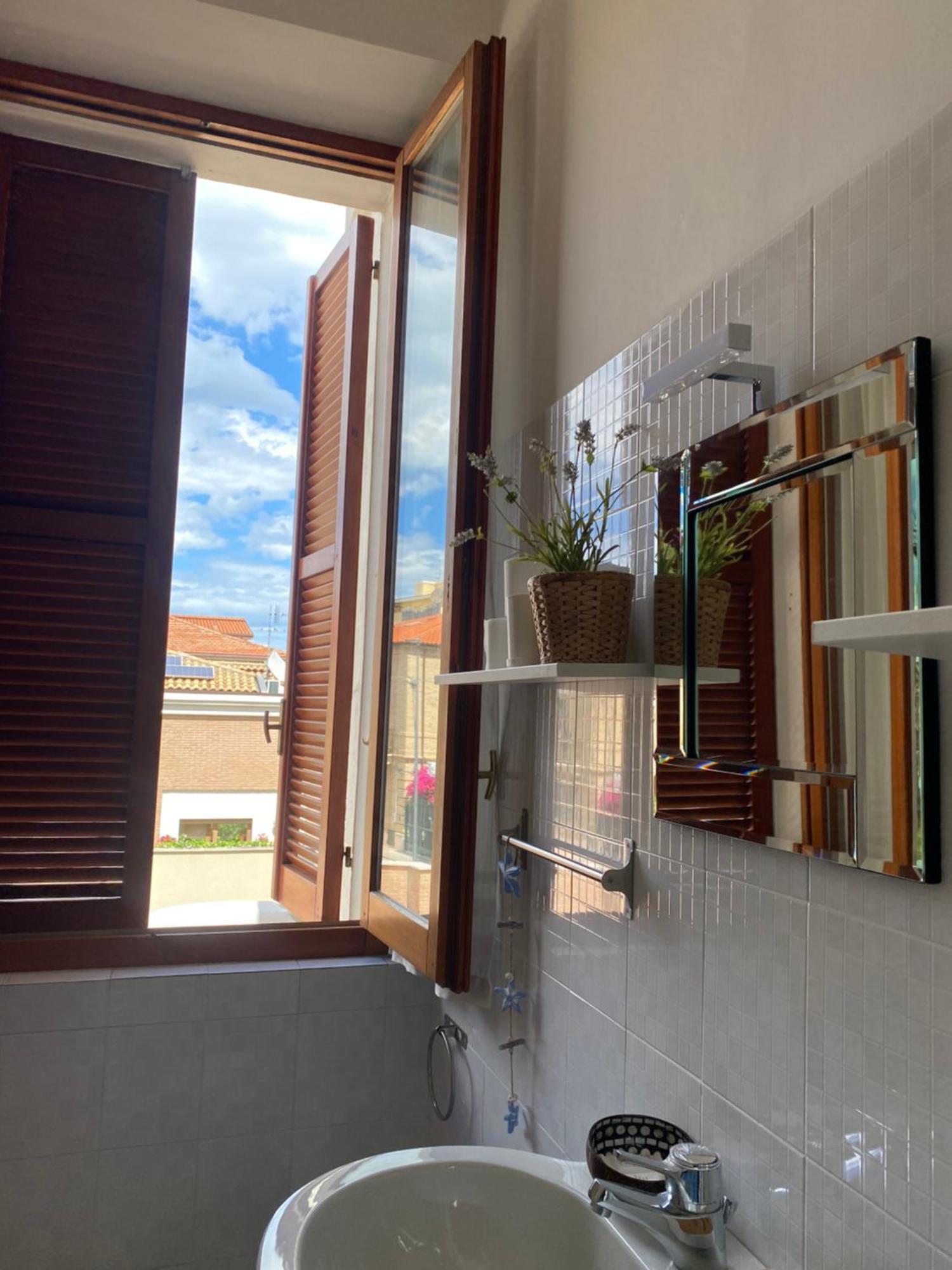 Ferienwohnung Westhouse Pescara Zimmer foto